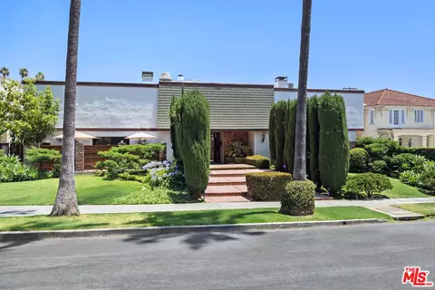 1910 Rodney Dr #9, Los Angeles, CA 90027