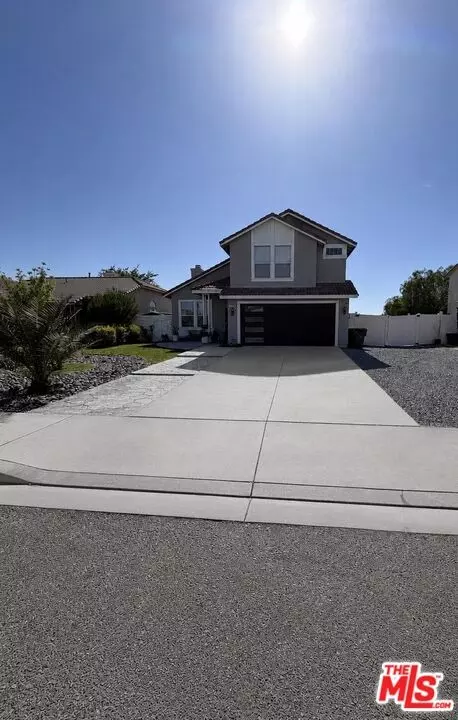 15240 Moon St, Adelanto, CA 92301