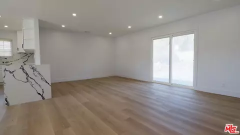 Living - 3335 Felix Ave, Simi Valley, CA 93063 photo 2 of 2