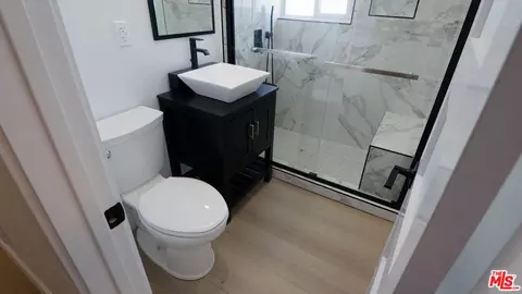 Bath - 3335 Felix Ave, Simi Valley, CA 93063 photo 2 of 3