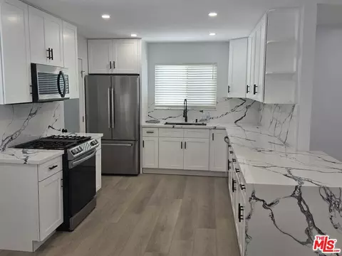 Kitchen - 3335 Felix Ave, Simi Valley, CA 93063 photo 5 of 5