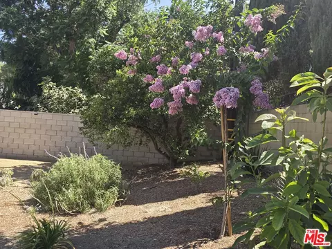Exterior - 3335 Felix Ave, Simi Valley, CA 93063 photo 9 of 11