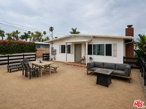 6748 Del Playa Dr #A, Goleta, CA 93117