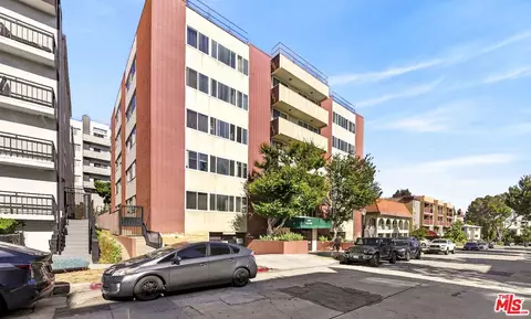 540 Kelton Ave #402, Los Angeles, CA 90024