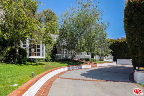 1134 San Ysidro Dr, Beverly Hills, CA 90210