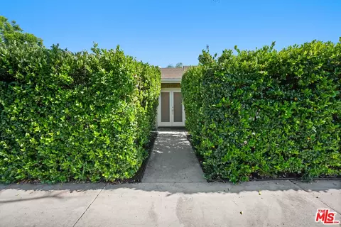 12428 Addison St, Valley Village, CA 91607