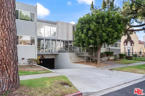 315 N Hillcrest Blvd #19, Inglewood, CA 90301
