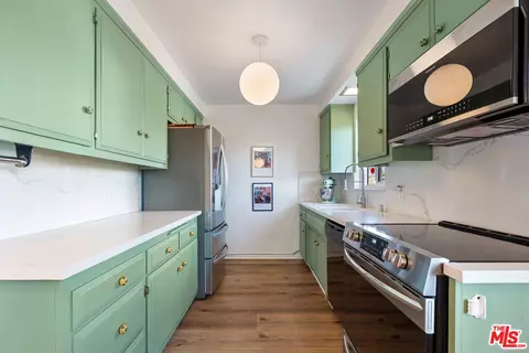315 N Hillcrest Blvd #19, Inglewood, CA 90301