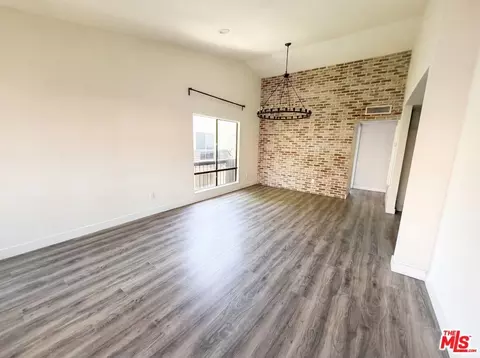 Living - 7300 Corbin Ave #M, Reseda, CA 91335 photo 2 of 2