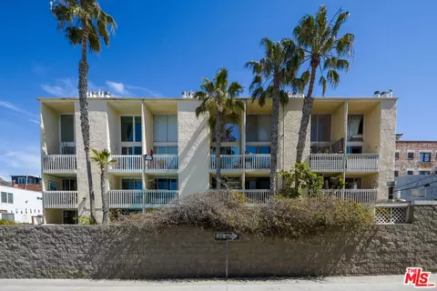 22 Navy St #103, Venice, CA 90291