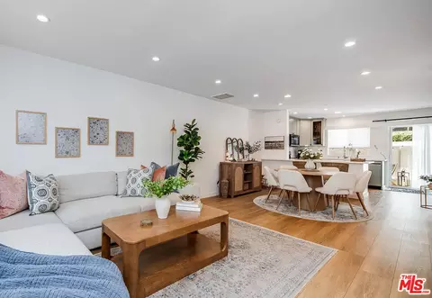 4558 Willis Ave #121, Sherman Oaks, CA 91403