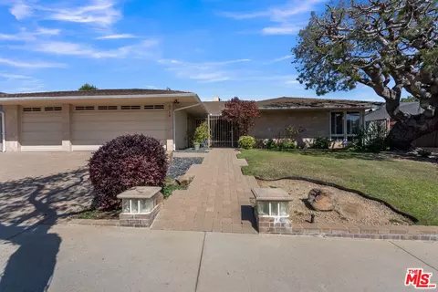 6710 S Holt Ave, Los Angeles, CA 90056