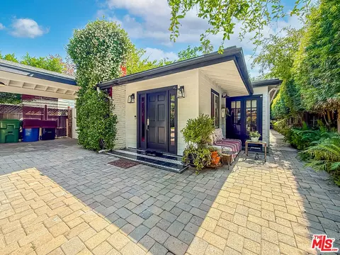 Exterior - 5236 Lennox Ave, Sherman Oaks, CA 91401 photo 11 of 14