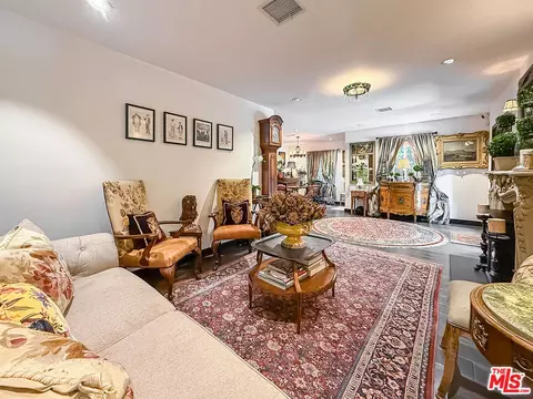 Living - 5236 Lennox Ave, Sherman Oaks, CA 91401 photo 1 of 2
