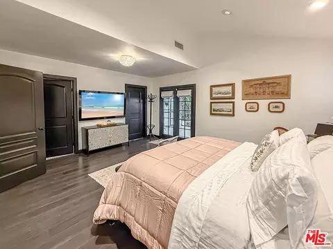 Bedroom - 5236 Lennox Ave, Sherman Oaks, CA 91401 photo 3 of 3