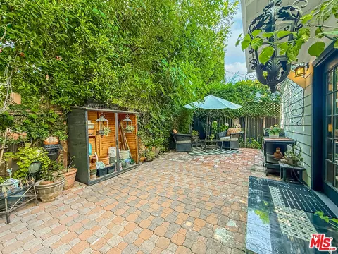 Exterior - 5236 Lennox Ave, Sherman Oaks, CA 91401 photo 6 of 14