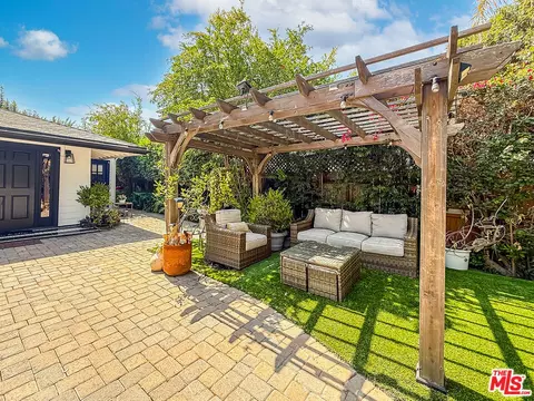 Exterior - 5236 Lennox Ave, Sherman Oaks, CA 91401 photo 5 of 14