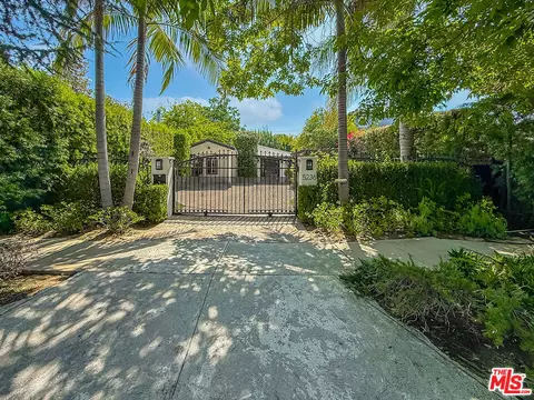 Exterior - 5236 Lennox Ave, Sherman Oaks, CA 91401 photo 2 of 14