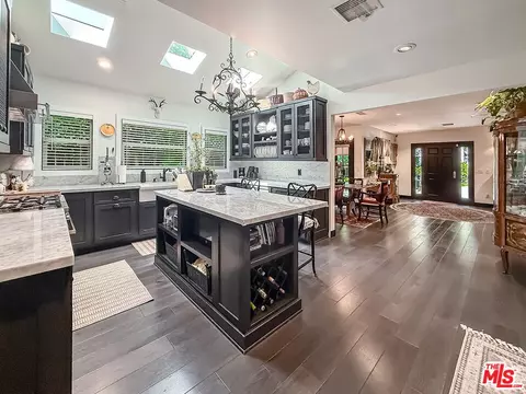 Kitchen - 5236 Lennox Ave, Sherman Oaks, CA 91401 photo 8 of 8