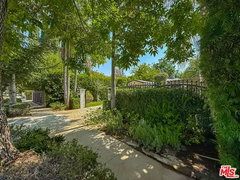 Exterior - 5236 Lennox Ave, Sherman Oaks, CA 91401 photo 9 of 14