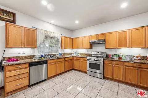 Kitchen - 43525 Rucker St, Lancaster, CA 93535 photo 2 of 2
