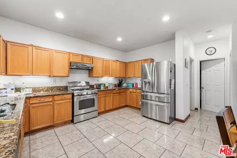 Kitchen - 43525 Rucker St, Lancaster, CA 93535 photo 1 of 2