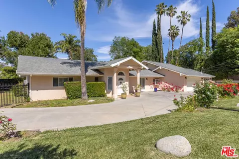 19717 Wells Dr, Woodland Hills, CA 91364