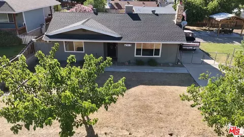 4513 Pine Ln, Mountain Mesa, CA 93240