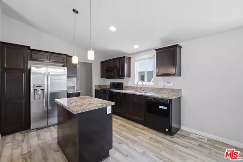3700 Buchanan St #25, Riverside, CA 92503 photo 17