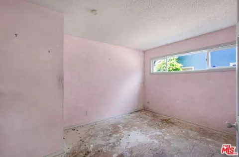 Bedroom - 19506 Belshaw Ave, Carson, CA 90746 photo 1 of 4