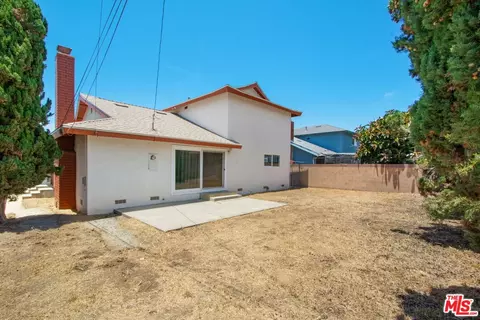 Exterior - 19506 Belshaw Ave, Carson, CA 90746 photo 3 of 5