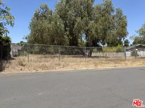 1139 Carmel Dr, Simi Valley, CA 93065