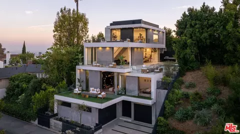 2419 El Contento Dr, Los Angeles, CA 90068