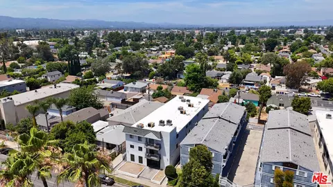 View/Area - 7437 Haskell Ave, Van Nuys, CA 91406 photo 2 of 7