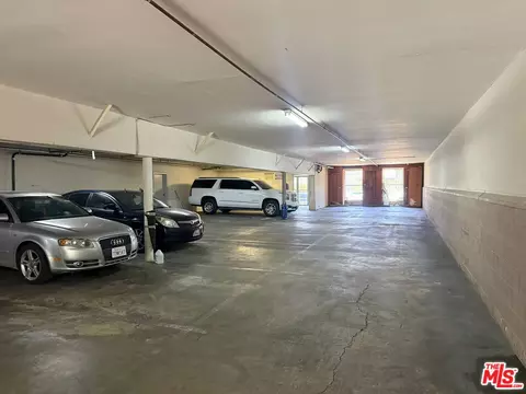 Exterior - 7437 Haskell Ave, Van Nuys, CA 91406 photo 1 of 1