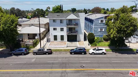 View/Area - 7437 Haskell Ave, Van Nuys, CA 91406 photo 7 of 7