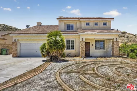 40247 Maestro Ln, Palmdale, CA 93551