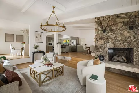 2426 Cazaux Pl, Los Angeles, CA 90068