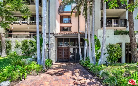 8600 Tuscany Ave #202, Playa Del Rey, CA 90293