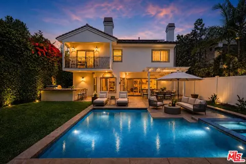 5419 Tampa Ave, Tarzana, CA 91356
