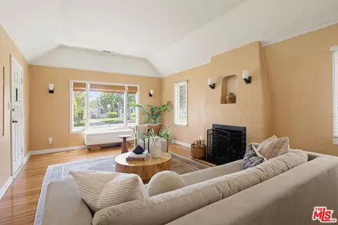 Living - 2265 E Moutain St, Pasadena, CA 91104 photo 2 of 2