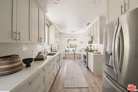 Kitchen - 2265 E Moutain St, Pasadena, CA 91104 photo 2 of 2