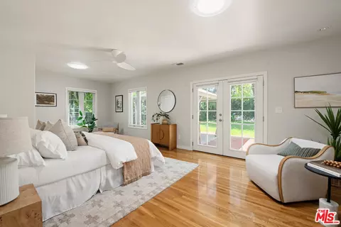 Bedroom - 2265 E Moutain St, Pasadena, CA 91104 photo 1 of 4