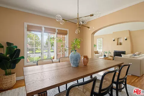 Dining - 2265 E Moutain St, Pasadena, CA 91104 photo 2 of 3