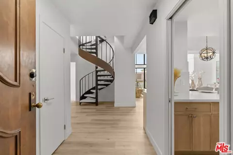 1880 Veteran Ave #306, Los Angeles, CA 90025