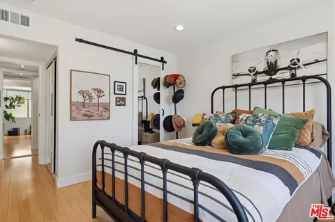 Bedroom - 1140 E Ocean Blvd #220, Long Beach, CA 90802 photo 5 of 6