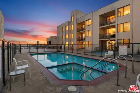 Exterior - 1140 E Ocean Blvd #220, Long Beach, CA 90802 photo 9 of 9