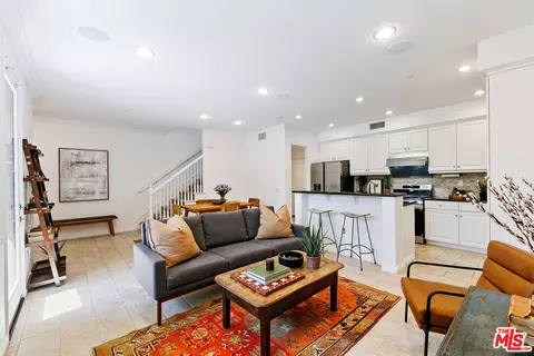 1572 Silver Shadow Dr, Newbury Park, CA 91320