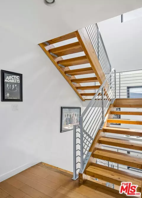Entry Way - 815 Hampton Dr #2, Los Angeles, CA 90291 photo 1 of 1