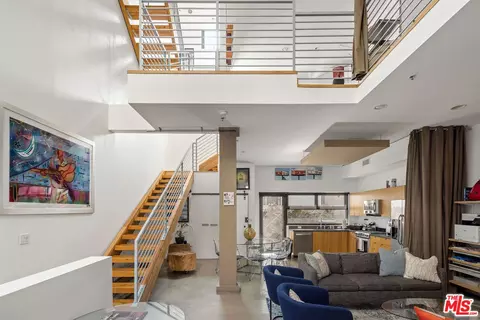 815 Hampton Dr #2, Venice, CA 90291